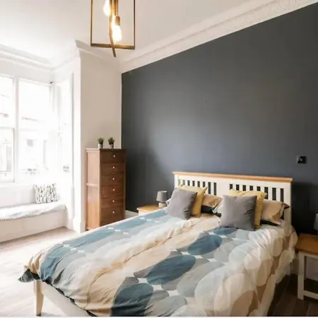 Searenity At Southcliff Apartment